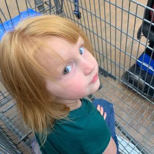 Meet your Posher, Elizabeth